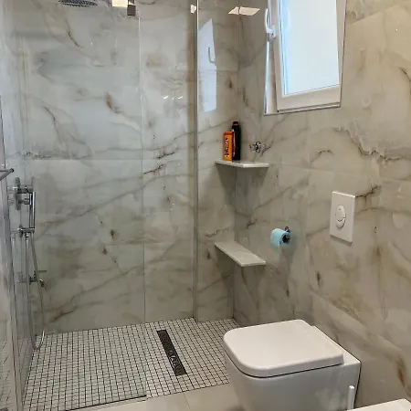 Grand New Bazaar Apartment Tirana