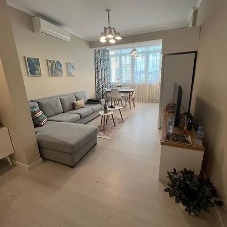 Grand New Bazaar Apartment Tirana